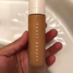 Fenty foundation 340 used few times